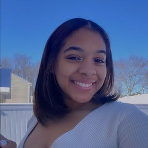 Meet your Posher, Amaya